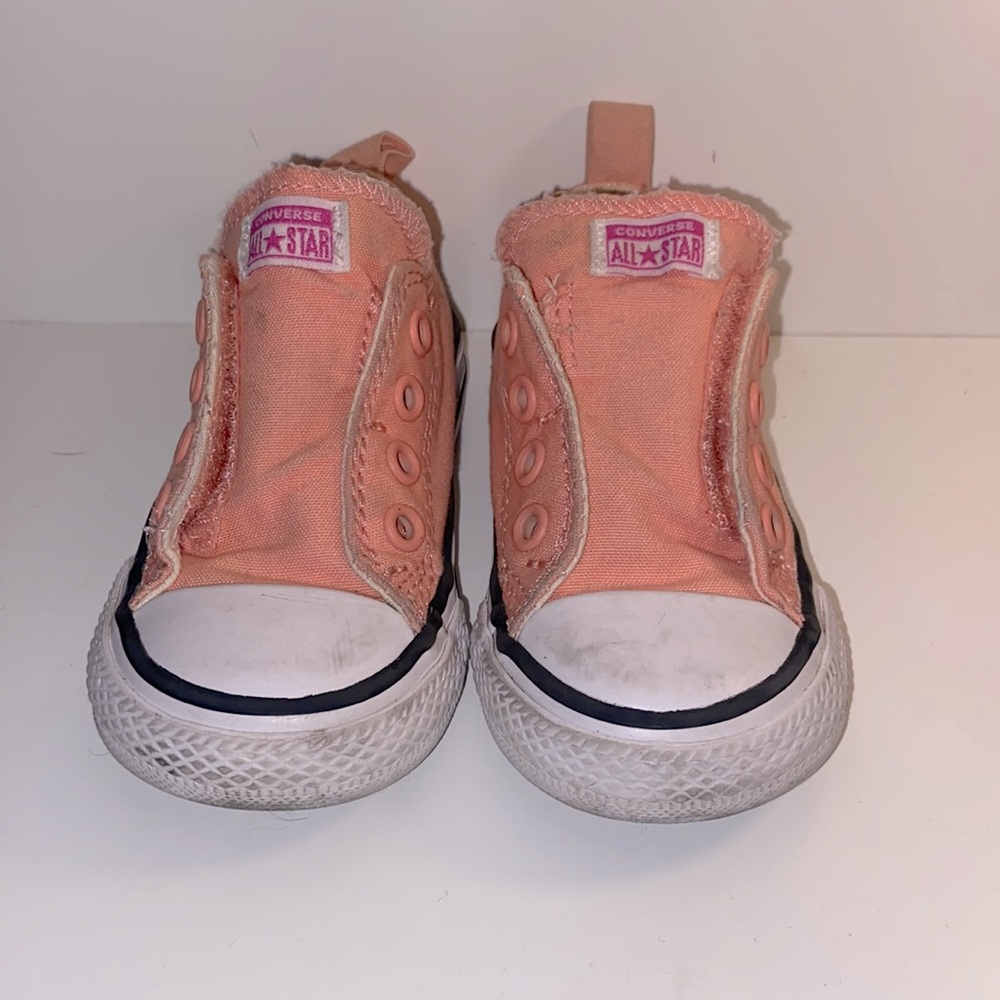 Pink converse